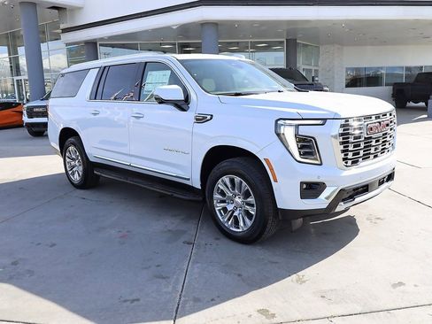 New 2026 GMC Yukon XL Denali w/ Advanced Technology Package image 8