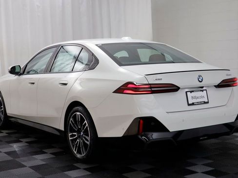 New 2026 BMW 530i xDrive w/ M Sport Package AWD/4WD image 15