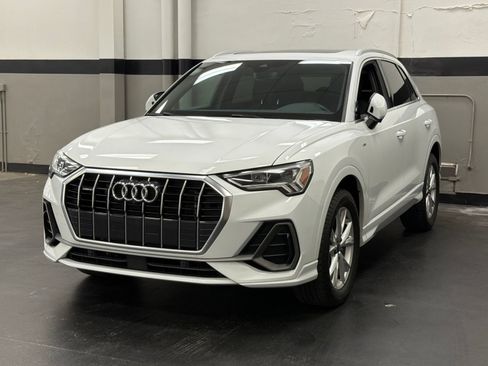 Used 2023 Audi Q3 2.0T Premium Plus w/ Premium Plus Package AWD/4WD image 5