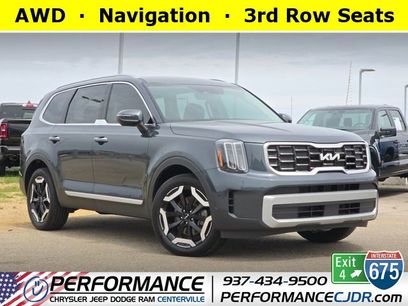 Used 2023 Kia Telluride S w/ S Sunroof Package