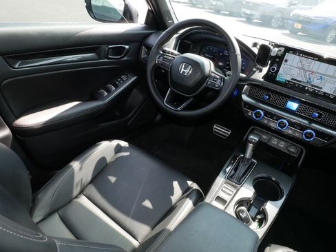 Used 2024 Honda Civic Sport Touring image 9
