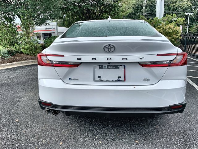 Used 2026 Toyota Camry SE FWD image 7