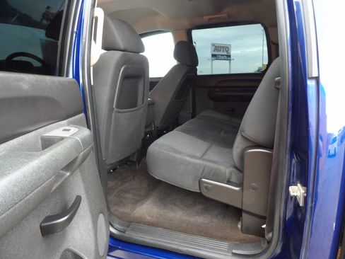 Used 2013 GMC Sierra 1500 SLE w/ Power Tech Package image 12