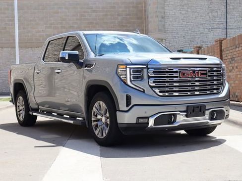 Used 2023 GMC Sierra 1500 Denali RWD image 2