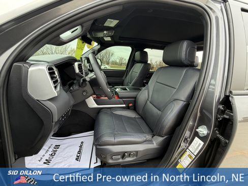 Used 2025 Toyota Tundra Limited image 21