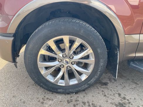 Used 2016 Ford F150 Lariat image 18