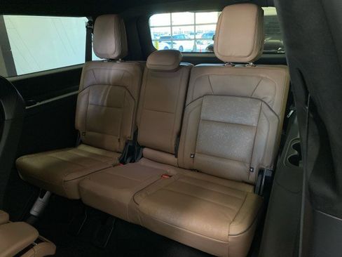 New 2025 Lincoln Navigator L Black Label image 15