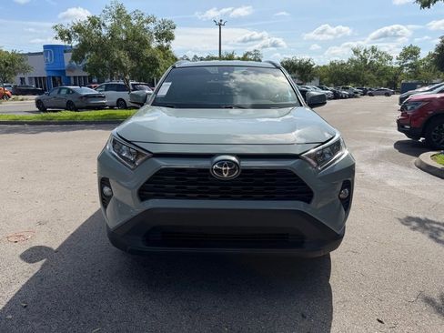 Used 2021 Toyota RAV4 XLE FWD image 1