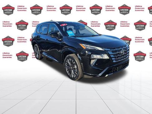 Certified 2025 Nissan Rogue Platinum image 5