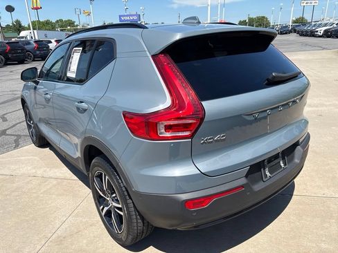 Certified 2023 Volvo XC40 B5 Plus w/ Driver Assist Package AWD/4WD image 8