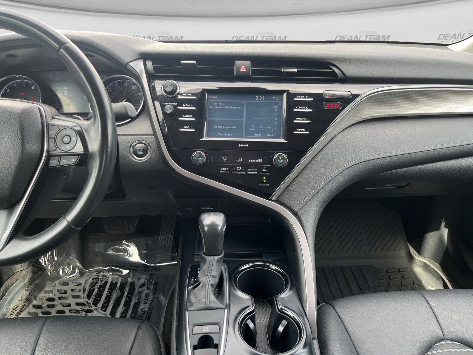 Used 2020 Toyota Camry SE w/ Cold Weather Package AWD/4WD image 13
