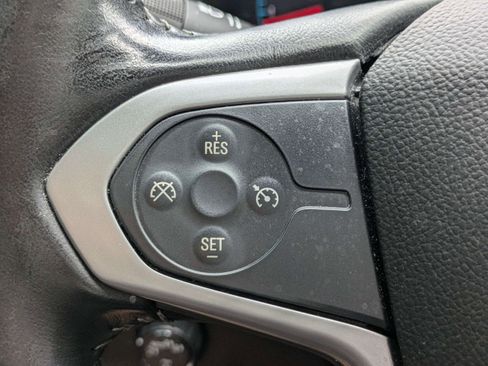 Used 2022 Chevrolet Colorado LT w/ LT Convenience Package AWD/4WD image 22