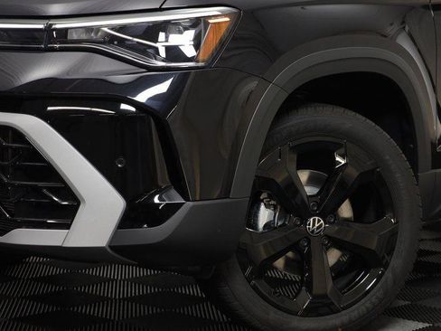New 2025 Volkswagen Taos SEL image 3