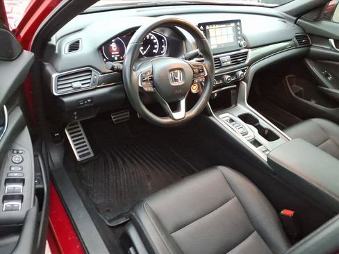 Used 2019 Honda Accord Sport image 14