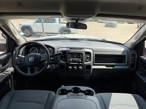 Used 2018 RAM 3500 Tradesman w/ Chrome Appearance Group AWD/4WD image 19