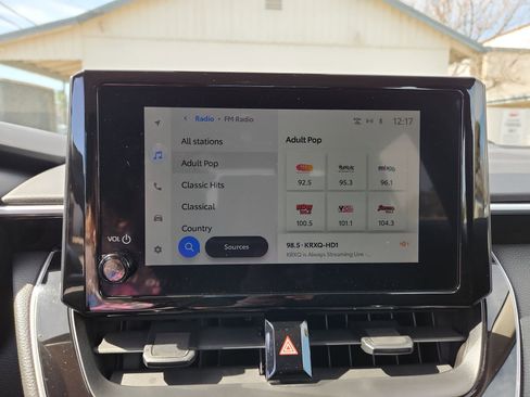 Used 2023 Toyota Corolla LE image 12