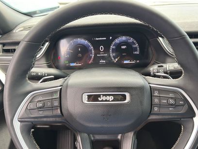 Used 2024 Jeep Grand Cherokee Altitude