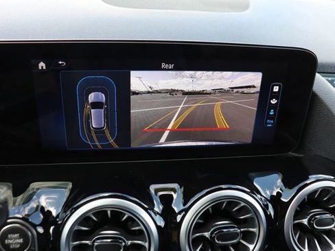 Used 2025 Mercedes-Benz GLA 250 image 31