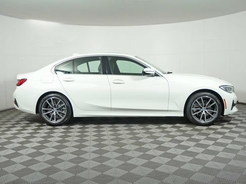Used 2020 BMW 330i xDrive Sedan w/ Premium Package AWD/4WD image 8