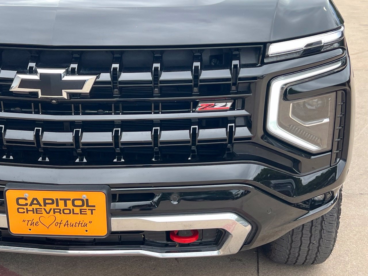 Used 2025 Chevrolet Tahoe Z71 AWD/4WD image 9
