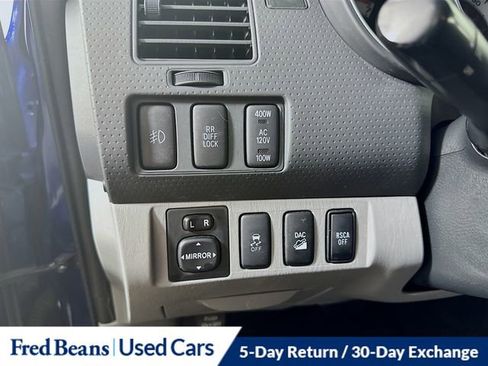 Used 2015 Toyota Tacoma 4x4 Double Cab image 20
