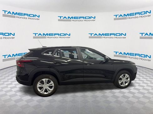 Used 2025 Chevrolet Trax LS FWD image 6