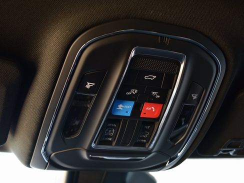 New 2025 Jeep Grand Cherokee L Altitude image 46