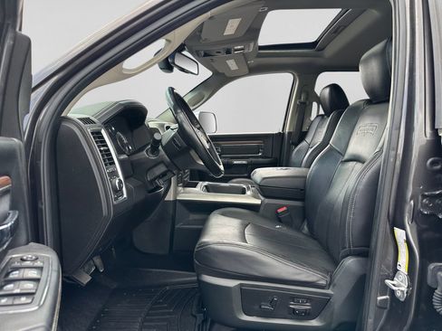Used 2018 RAM 2500 Laramie w/ Snow Chief Group AWD/4WD image 18