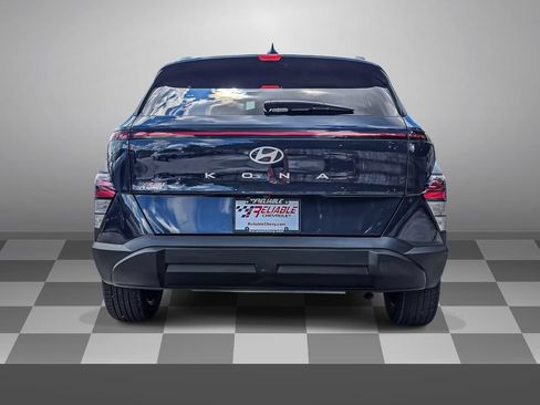 Used 2025 Hyundai Kona SEL FWD image 5