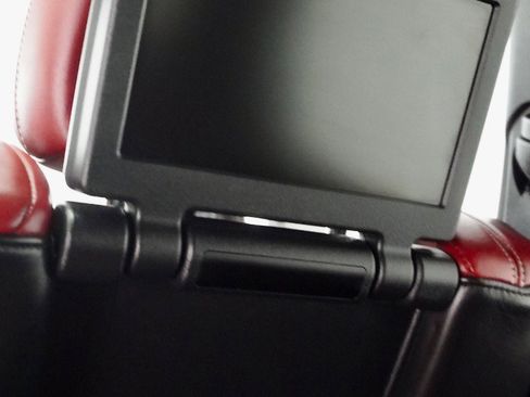 Used 2018 Dodge Durango SRT w/ Technology Group image 54