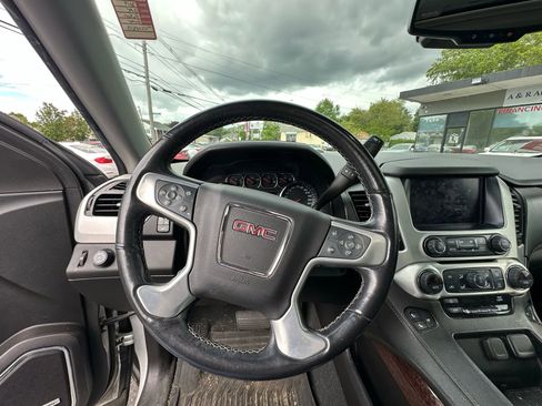 Used 2019 GMC Yukon SLT w/ Open Road Package image 15