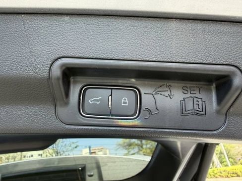 Used 2022 Ford Explorer ST AWD/4WD image 47