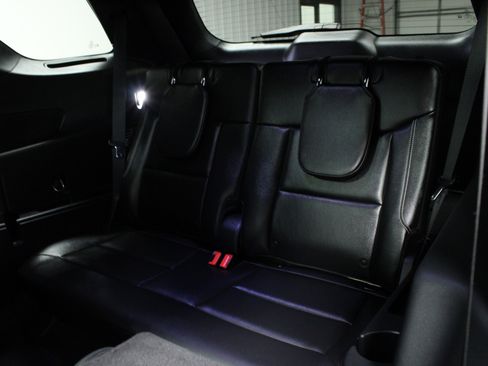 Used 2022 Ford Explorer ST w/ Equipment Group 401A image 14