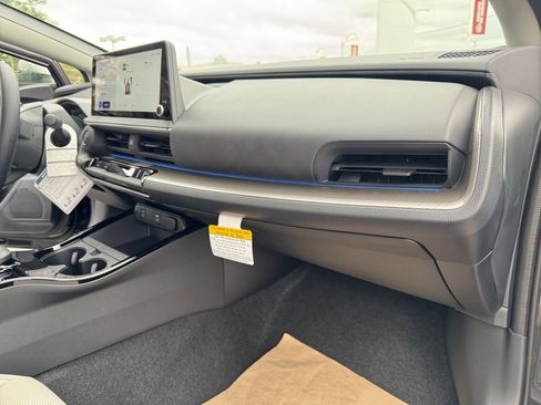 New 2025 Toyota Prius XLE image 16