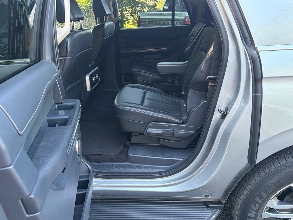 Used 2022 Ford Expedition Max XLT RWD image 19