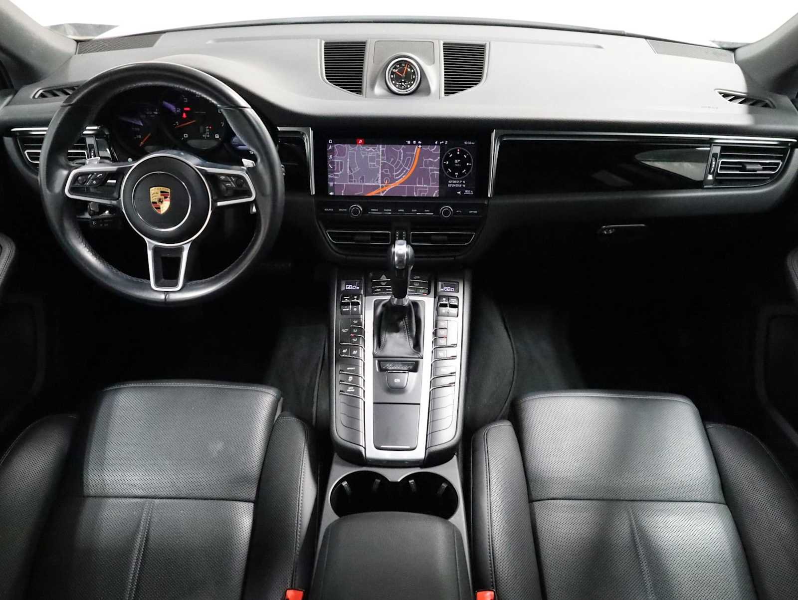 Used 2020 Porsche Macan AWD/4WD image 26