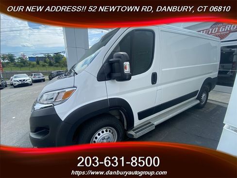 Used 2025 RAM ProMaster 2500 w/ U-Haul Equipment Group FWD image 2