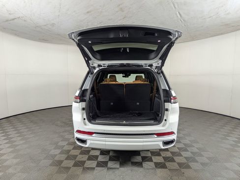 Certified 2023 Jeep Grand Cherokee L Summit image 9