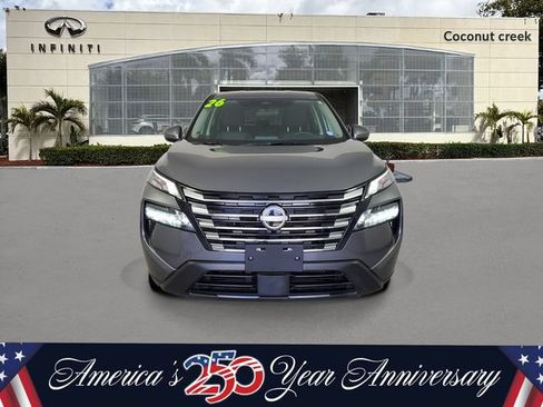 Used 2026 Nissan Rogue SV FWD image 2