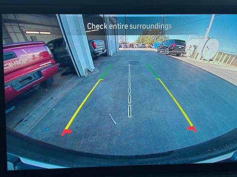 Used 2024 Jeep Wrangler Rubicon image 9