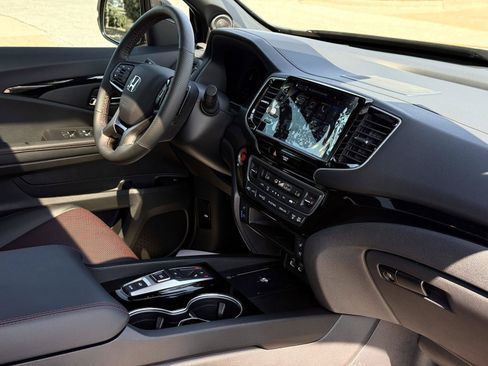 Used 2026 Honda Ridgeline Black Edition image 23