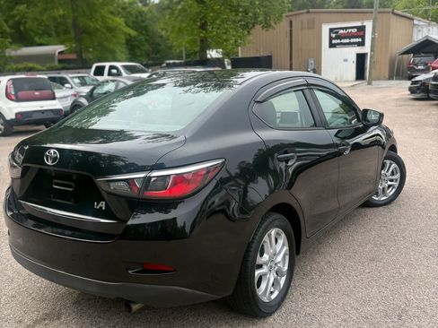 Used 2017 Toyota Yaris iA FWD image 24
