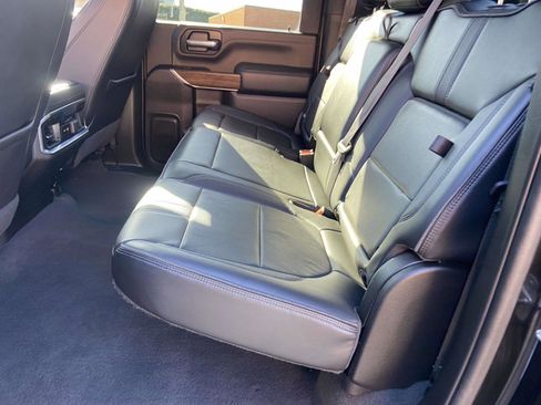 Used 2022 Chevrolet Silverado 2500 High Country image 5