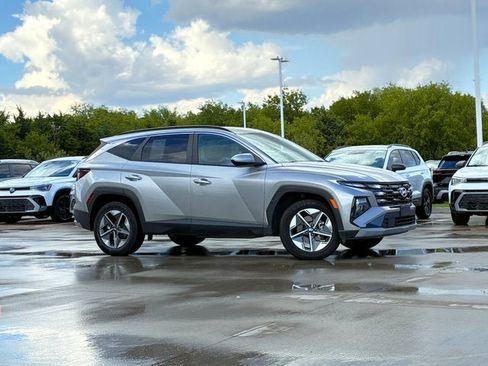 Used 2025 Hyundai Tucson SEL AWD/4WD image 7