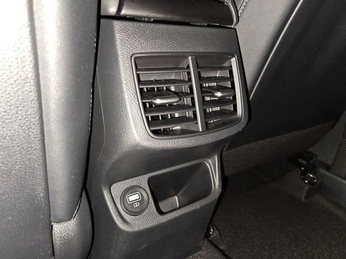 Used 2023 Kia Seltos S image 15