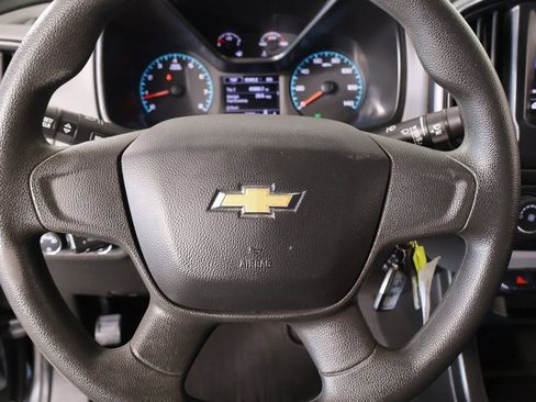 Used 2022 Chevrolet Colorado W/T image 3
