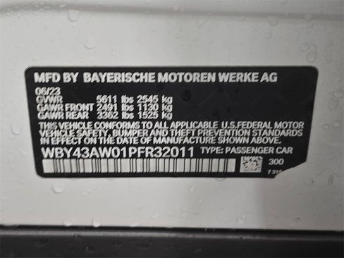 Used 2023 BMW i4 eDrive35 image 33