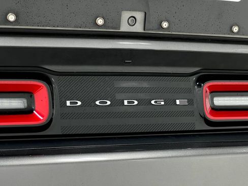 Used 2019 Dodge Challenger R/T RWD image 38