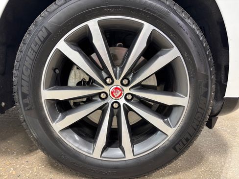 Used 2022 Jaguar F-PACE S AWD/4WD image 11