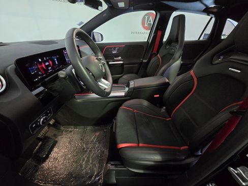 Used 2025 Mercedes-Benz GLA 35 AMG 4MATIC image 11